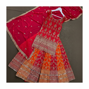 Mujer Marca HK Púrpura Talla M Hermoso Top Plazzo Dupatta Set con Bordado y Lentejuelas Trabajo - Product Image 1