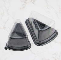 Emballage de cuisson Mousse pâtisserie boîte charnière Triangle gâteau tranche boîte fromage jetable en plastique Triangle gâteau boîte alimentaire emballage PET