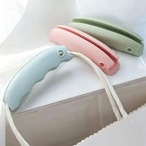 Poignée de sac portable antidérapante pour soulager les mains, idéale pour les courses et le transport de sacs en plastique - Product Image 4
