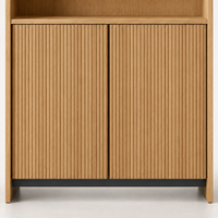 Armoire à vin haute en bois avec portes cannelées et étagères ouvertes, meuble de rangement et présentoir à vin pour salle à manger, cuisine, maison