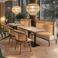 Chaise en bois durable avec ensemble de table, mobilier de restaurant commercial, canapé banquette incurvé marron, chaise en rotin