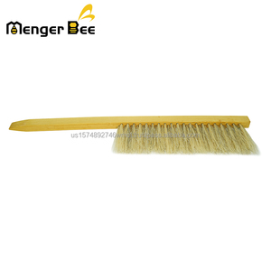 Nouvelle brosse à abeilles Menger Bee BB-4B à double soie en bois, largeur 8 cm, pour le nettoyage des ruches, accessoire d'apiculture, garantie 2 ans, 55g - Product Image 4