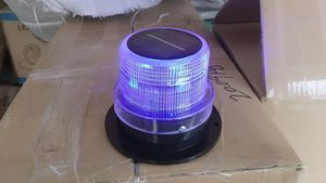 Haute <span class=keywords><strong>qualité</strong></span> <span class=keywords><strong>solaire</strong></span> LED Flash magnétique lampe stroboscopique feu d'avertissement <span class=keywords><strong>de</strong></span> trafic <span class=keywords><strong>balise</strong></span> pour feux <span class=keywords><strong>de</strong></span> circulation - Product Image 4