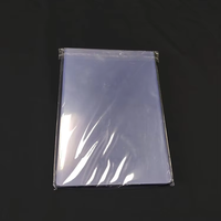 Manchons de cartes à collectionner multicolores personnalisés PP 66 91MM Clip Closure Board Game Card Sleeve Cover