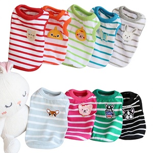 <span class=keywords><strong>Gilet</strong></span> en coton rayé multicolore Petstyle pour chiots et chatons nouveau-nés - Product Image 1