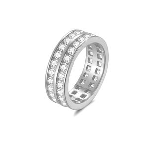 Anillo de Eternidad de Moissanita en Oro Amarillo, Corte Brillante Redondo, Engaste en Canal, Diseño Geométrico, Anillo de Boda Unisex de Lujo - Product Image 2