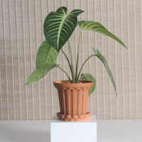 Pots en céramique écologiques de style colonne romaine italienne avec plateau de drainage pour la décoration moderne de la maison et du jardin et l'arrangement de plantes vertes
