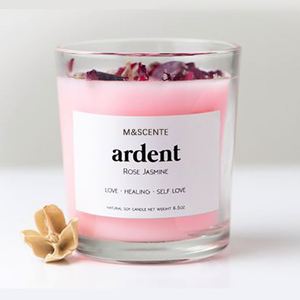Bougie en cire de soja M&SCENTE Avail à l'eucalyptus et à la menthe avec fleurs séchées et cristaux - Product Image 4