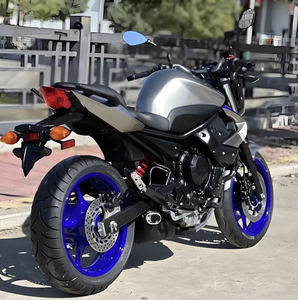 Ancienne moto utilisée pour l'<span class=keywords><strong>entretien</strong></span> et la modification du <span class=keywords><strong>moteur</strong></span> <span class=keywords><strong>Yamaha</strong></span> 600CC - Product Image 6