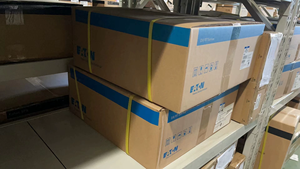 Alimentation électrique UPS DX RT UPS DX2000CN 2000VA/2000W 2KW/2KVA monophasée en rack, avec écran LCD - Product Image 3