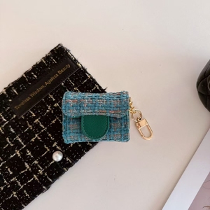 Top personalizado a prueba de golpes al por mayor diseño de lujo a cuadros tejido con llavero para Airpod Pro Funda de cuero - Product Image 6