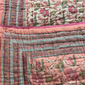 Fabricante de tendencias, edredones Kantha étnicos Vintage hechos a mano de lujo, edredón Kantha de algodón cosido a mano, edredones de retazos para el hogar - Product Image 1