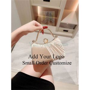 Bolsa de Maquillaje Transparente Personalizada con Cierre Reforzado, Bolsa de Cosméticos Portátil - Product Image 1