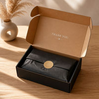 Boîte d'expédition en carton ondulé noir mat personnalisée, emballage recyclable pour l'e-commerce, vêtements, abonnement, cadeau, avec logo