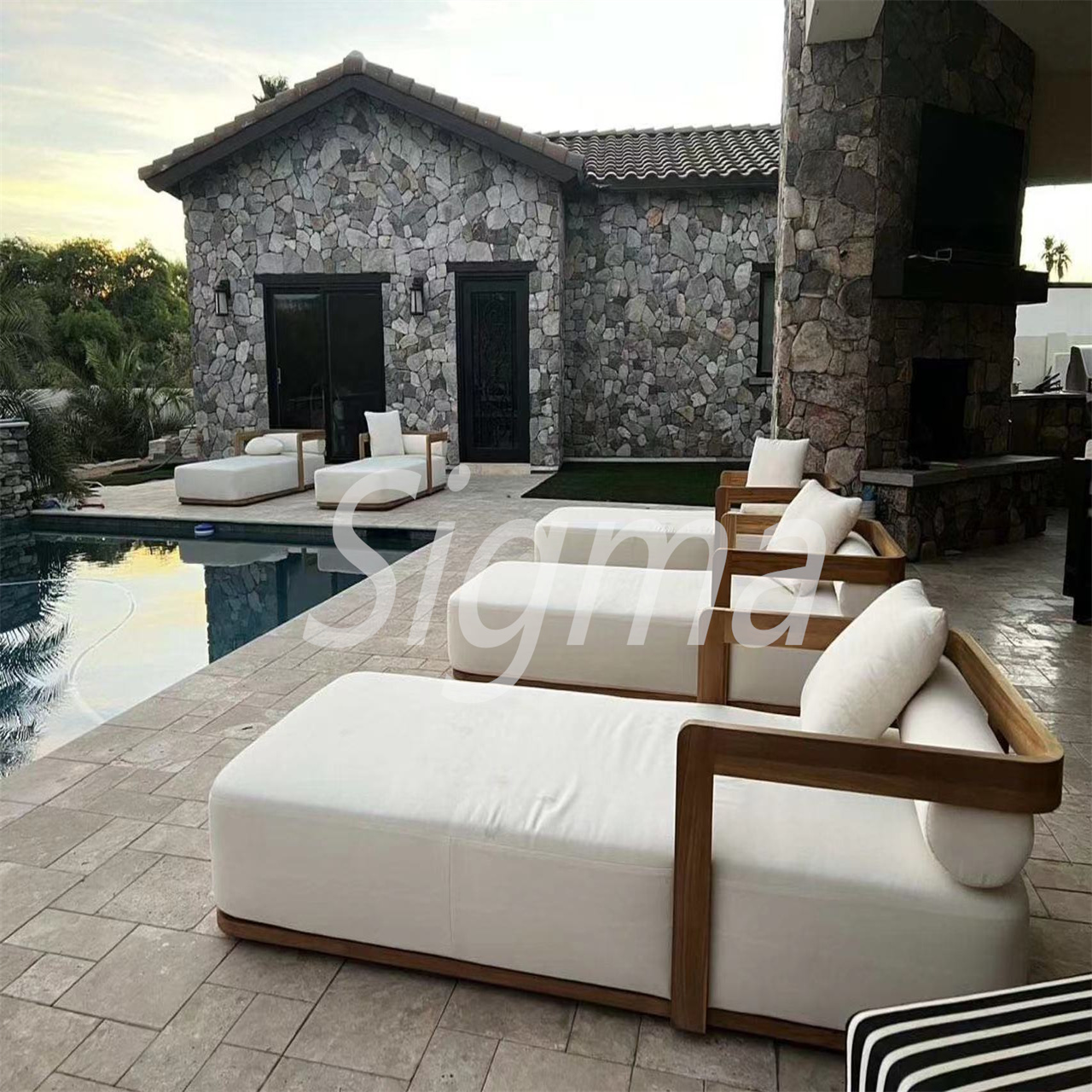 Outdoor Furniture Fabric All Weather Waterproof Outdoor Teak Wooden Sun Lounger