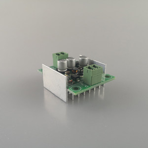Chip convertidor Buck multicanal de montaje en superficie con voltaje de salida fijo para gestión de energía PMIC - Product Image 1