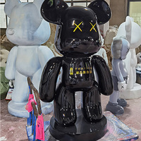 Sculpture d'ornement géante en fibre de verre faite à la main, ours violent, dessin animé, sur pied, moderne, de luxe, pour l'extérieur, hall d'hôtel, figurine