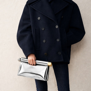 Nuova Collezione 2026: Borsa <span class=keywords><strong>Clutch</strong></span> <span class=keywords><strong>Argento</strong></span> con Bordo Arrotolato, Lussuosa Borsa da Sera Metallizzata Pieghevole con Tracolla a Catena per Donne, Ideale per Feste - Product Image 2