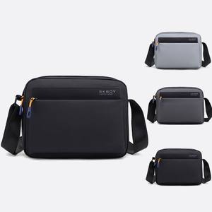 2025 été nouveau logo personnalisé étanche hommes sac à bandoulière de haute qualité à la mode sac de messager sport Simple poitrine sac - Product Image 1