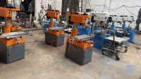 Machine de perçage et de fraisage portative à entraînement par courroie