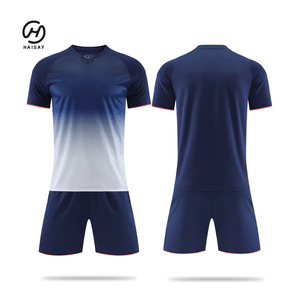 เสื้อฟุตบอลราคาโรงงาน คุณภาพสูง ปี <span class=keywords><strong>2022</strong></span> ผ้าโพลีเอสเตอร์ระบายอากาศ ชุดทีมฟุตบอลชาย สีขาว - Product Image 2