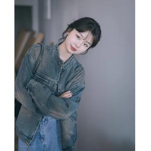 Chaqueta Vaquera para Mujer, Otoño 2024, Nuevo Estilo de Moda, Tendencia de Este Año, Elegante, Transpirable, Impermeable, Manga Larga, para Principios de Primavera - Product Image 3