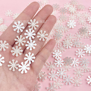 Pinza para el Cabello con Perlas y Copos de Nieve Acrílicos, Accesorios de Joyería DIY, Hechos a Mano para Bodas, Chaozhou - Product Image 1