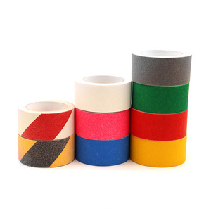 Papier adhésif à haute friction et <span class=keywords><strong>film</strong></span> résistant à l'usure conception de bande poignée chaussettes escaliers ruban antidérapant pour <span class=keywords><strong>la</strong></span> marche sûre - Product Image 5