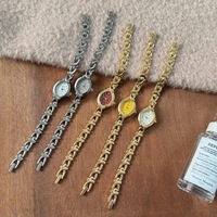 Jam Tangan Wanita Dial Oval Kecil Vintage Baru dengan Gelang Rantai Berongga untuk Pelajar Wanita, Jam Tangan Wanita Sederhana nan Indah untuk Hadiah