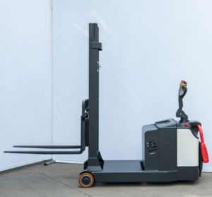 Điện Pallet Stacker tự động đối trọng đứng-on loại Pallet <span class=keywords><strong>Stack</strong></span> với nổi bật khả năng cơ động - Product Image 2