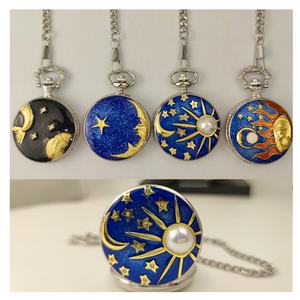 Reloj de Bolsillo Redondo Moderno y Exclusivo con Movimiento de Cuarzo, Mini Cronógrafo de Marca Privada con Diseño de Águila y Luna - Product Image 2