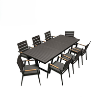 Ensemble de table à manger extensible de luxe, cadre en aluminium noir, chaises avec accoudoirs effet teck, résistant aux intempéries, meubles de terrasse extérieurs
