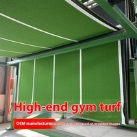 Simulation de golf sur piste intérieure personnalisée de haute qualité, tapis de mise en rouleau de gazon synthétique incurvé pour une utilisation en salle de sport