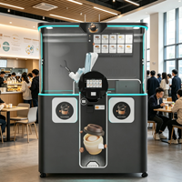 Distributeur automatique de café robotisé en libre-service, robot barista avec bras robotisé et paiement par pièces et cartes