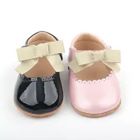 Zapatos antideslizantes de suela blanda para bebés, bonitos zapatos de princesa para bebés