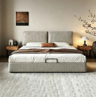 Lit plateforme moderne de luxe élégant pour chambre à coucher, lit moelleux avec tête de lit capitonnée ondulée unique, orange écologique, haut de gamme sur mesure