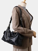 Noir grande capacité en cuir de vachette souple sac à bandoulière unique nouveau sac de moto fourre-tout chaîne en cuir véritable femmes pochette en gros