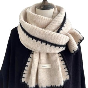 Bufanda de Lana Tejida Bowlow, Color Marrón Oscuro, Aislamiento Térmico, Accesorio Unisex para Invierno - Product Image 5