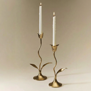 Candelabro Rústico Vintage de Latón Martillado - Decoración Metálica Hecha a Mano por Artesanos Indios - Exportador B2B - Product Image 1