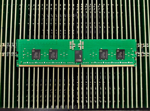 Memoria de Servidor HORNG SHING DDR5 RDIMM, Compatible con HMCGJ8MEBRB - Product Image 2