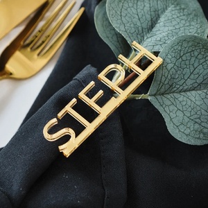 Cartes <span class=keywords><strong>de</strong></span> Place <span class=keywords><strong>de</strong></span> Mariage Personnalisées en Acrylique Miroir Doré Découpé au Laser, Étiquettes <span class=keywords><strong>de</strong></span> <span class=keywords><strong>Nom</strong></span> Personnalisées pour l'Aménagement des Tables et la Décoration - Product Image 1