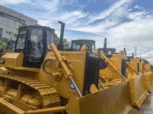 Bulldozer sur chenilles d'occasion Caterpillar Cat D7r D7g D7 D7h D8r D8t D9r D10n D11t Original Cat - Product Image 3