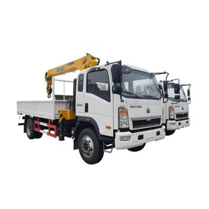 Camion-grue Sinotruk de 6,3 tonnes avec benne de 5,5 m pour la transplantation d'arbres en pépinière - Product Image 1