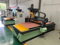 Routeur CNC ATC pour le travail du bois, machine à rainurer et graver les panneaux MDF pour portes d'armoires