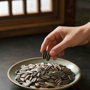Graines <span class=keywords><strong>de</strong></span> <span class=keywords><strong>tournesol</strong></span> grillées saveur originale – Nouvelle récolte biologique, snacks santé végétaliens <span class=keywords><strong>de</strong></span> qualité supérieure, vente en gros - Product Image 3