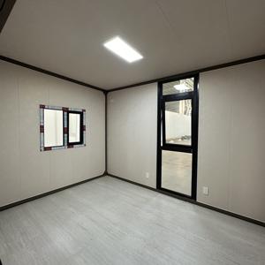 Maison modulaire pliable <span class=keywords><strong>Granny</strong></span> Flat de 40 pieds, résistante aux ouragans, avec 5 chambres, design moderne, villa avec cuisine extérieure - Product Image 1