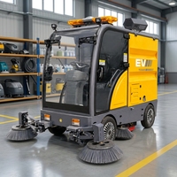 Balayeuse routière autoportée entièrement fermée Zoyon ZY-X7, télescopique 1500-2450 mm, double ventilateur, conception de bac arrière