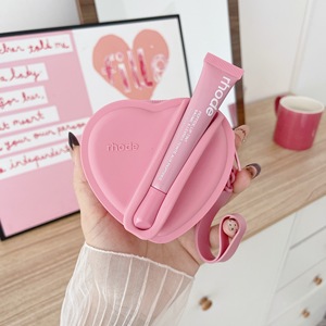 Sac de rangement en silicone en forme de cœur avec fermeture éclair, organiseur polyvalent pour rouge à lèvres, brillant à lèvres, écouteurs portables et accessoires - Product Image 3