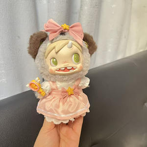 พอลล่า โพลาร์ มอนสเตอร์ เบบี้ มอนสเตอร์ คอลเลคชั่น ซีรีส์ ตุ๊กตาจี้ห้อยแบบสุ่ม กล่องของเล่นตุ๊กตาพร้อมเสื้อผ้าและอุปกรณ์เสริม สำหรับเด็กอายุ 5-7 ปี - Product Image 5