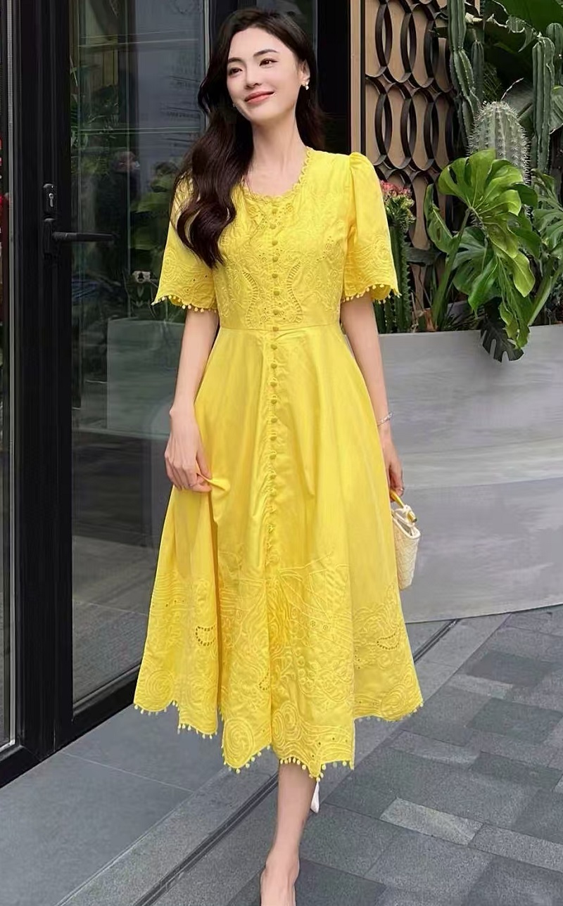 Jaune